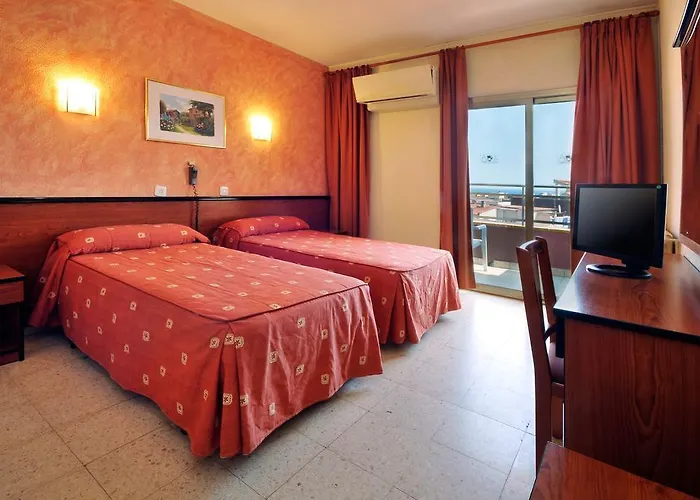 Bluesea Continental 3* 滨海托萨